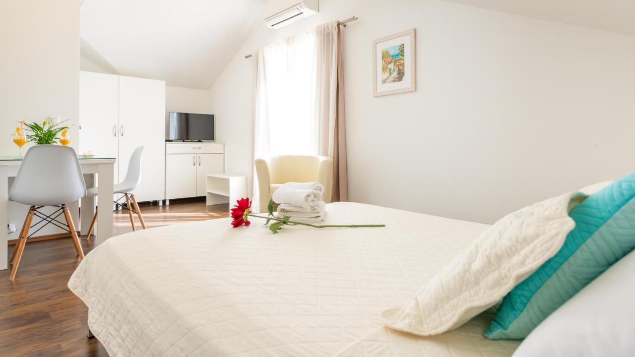 Apartments Sandra Solitudo II Ragusa Esterno foto