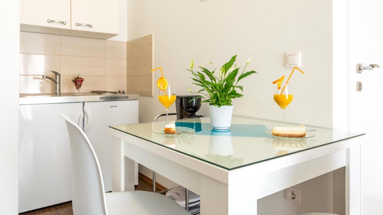 Apartments Sandra Solitudo II Ragusa Esterno foto